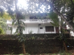 Twin House with Land for Sale in Avissawella