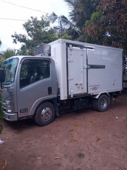Isuzu Freezer Lorry 2011